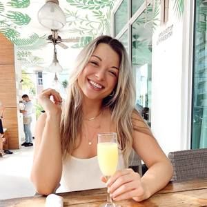 Meet your Posher, Erika